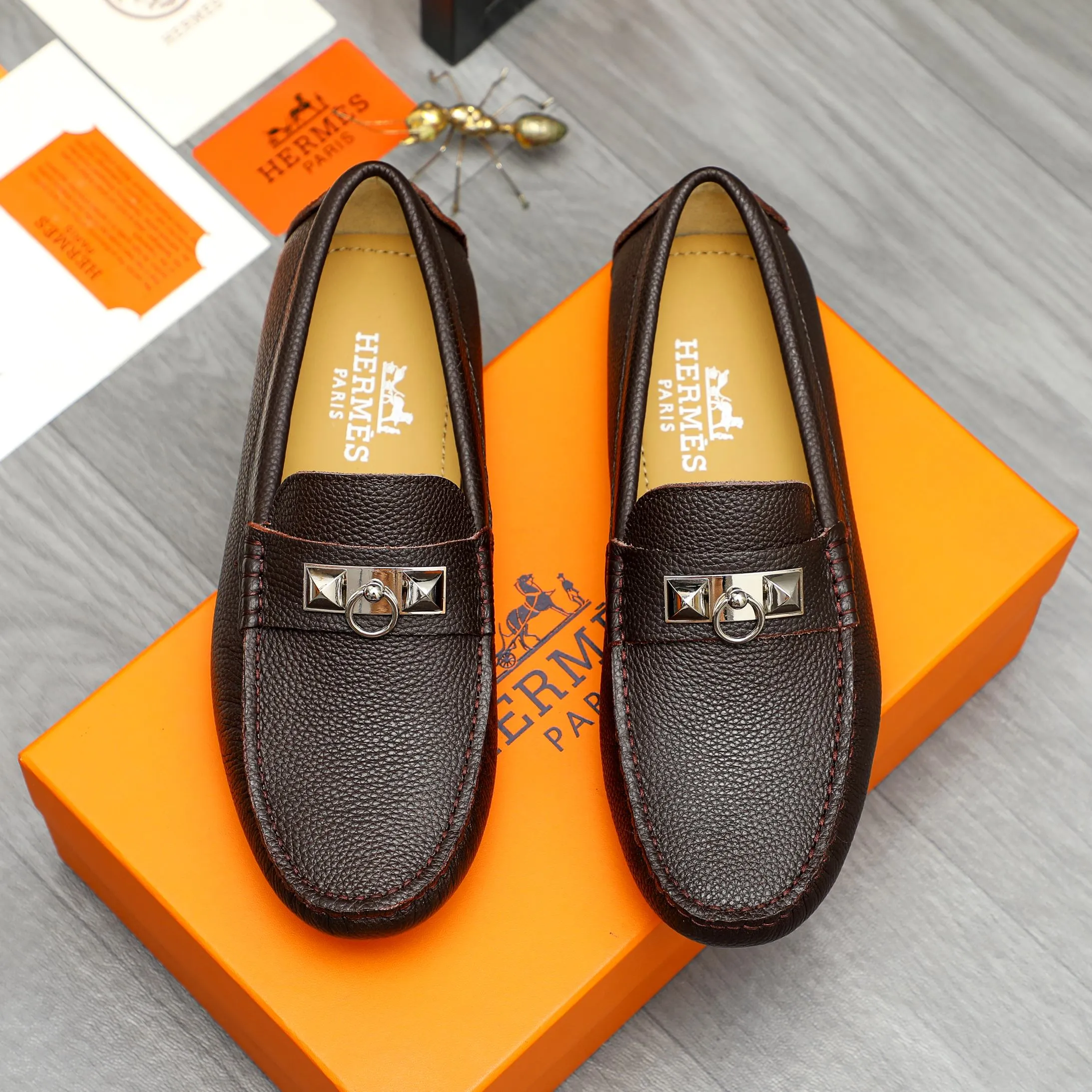Men's shoes 💰420 Product trademark: HERMES "Hermes" casual slip-on shoes Regular size: 38-46 (45.46 custom-made, non-returnable) Product materials: Selected pebbled cowhide upper, sheepskin lining, non-slip bean outsole